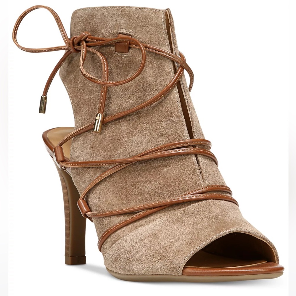 Franco Sarto Quinera peep-toe in Taupe and Cognac